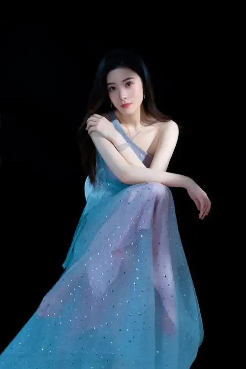 克拉女神百琳4k手机壁纸竖屏美女