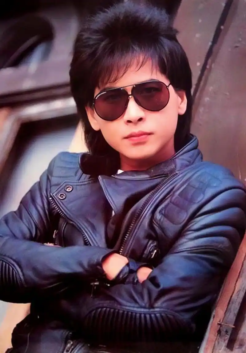 齐秦,1960年1月12日出生于中国台湾台中,chyi chin,满族,祖籍中国黑龙