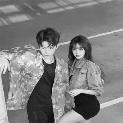 高冷双人黑白情侣头像一对两张图片