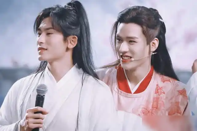 山河令演唱会是这个春天最大的体面温周与俊哲真的结束了