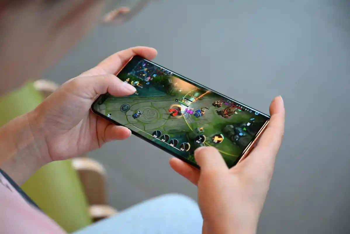 王者归来,非凡设计荣耀全能科技旗舰新品荣耀magic3上手体验