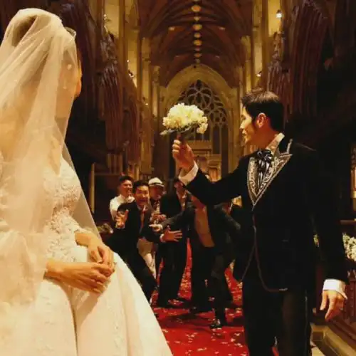 周杰伦发文庆与昆凌结婚七周年