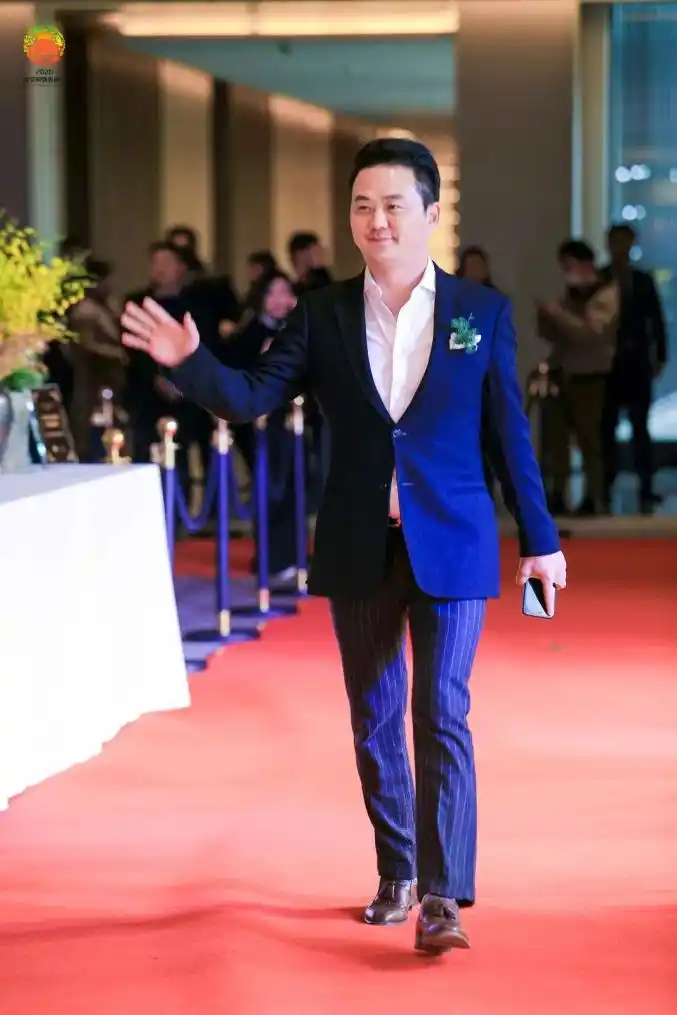 致敬不平凡的2020年展望2021十四运西安商业潮向