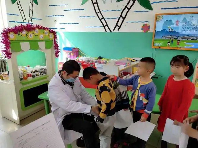 我最勇敢——甘河滩镇坡东幼儿园幼儿体检