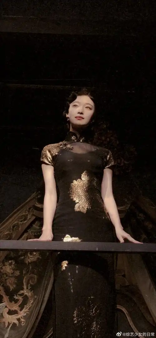 被穿旗袍的倪妮美晕 倪妮和旗袍的适配度简直是百分之百!__财经头条