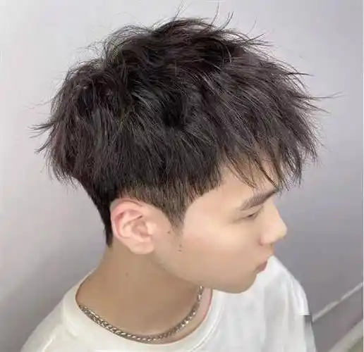 最火的摩根碎盖发型,细软发质发量少的救星,让你少年感十足_盖头_男生