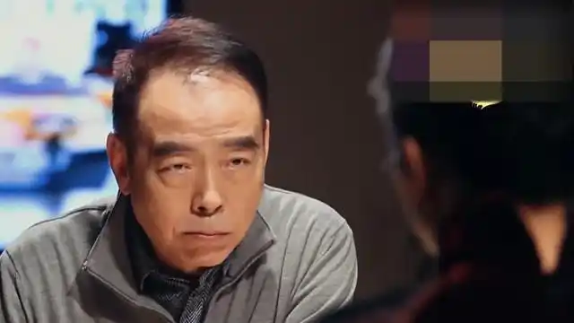 陈凯歌上辈子肯定拯救了银河系,有那么美的老婆和那么帅的儿子!