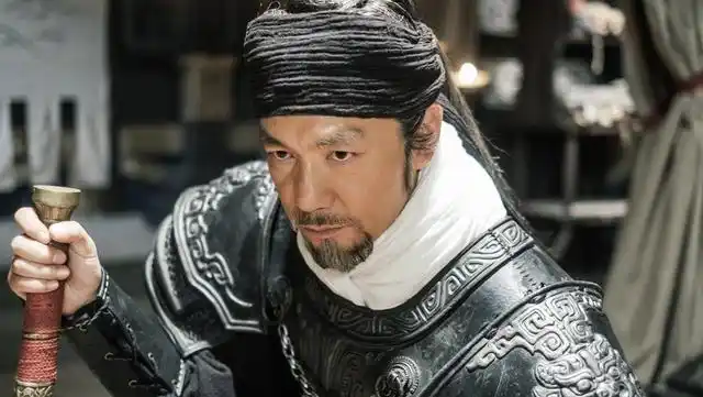 邢佳栋饰演战神白起