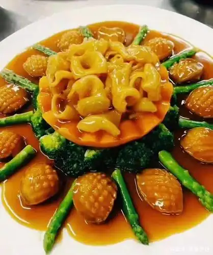 中国烹饪大师王三忠入编名厨名菜