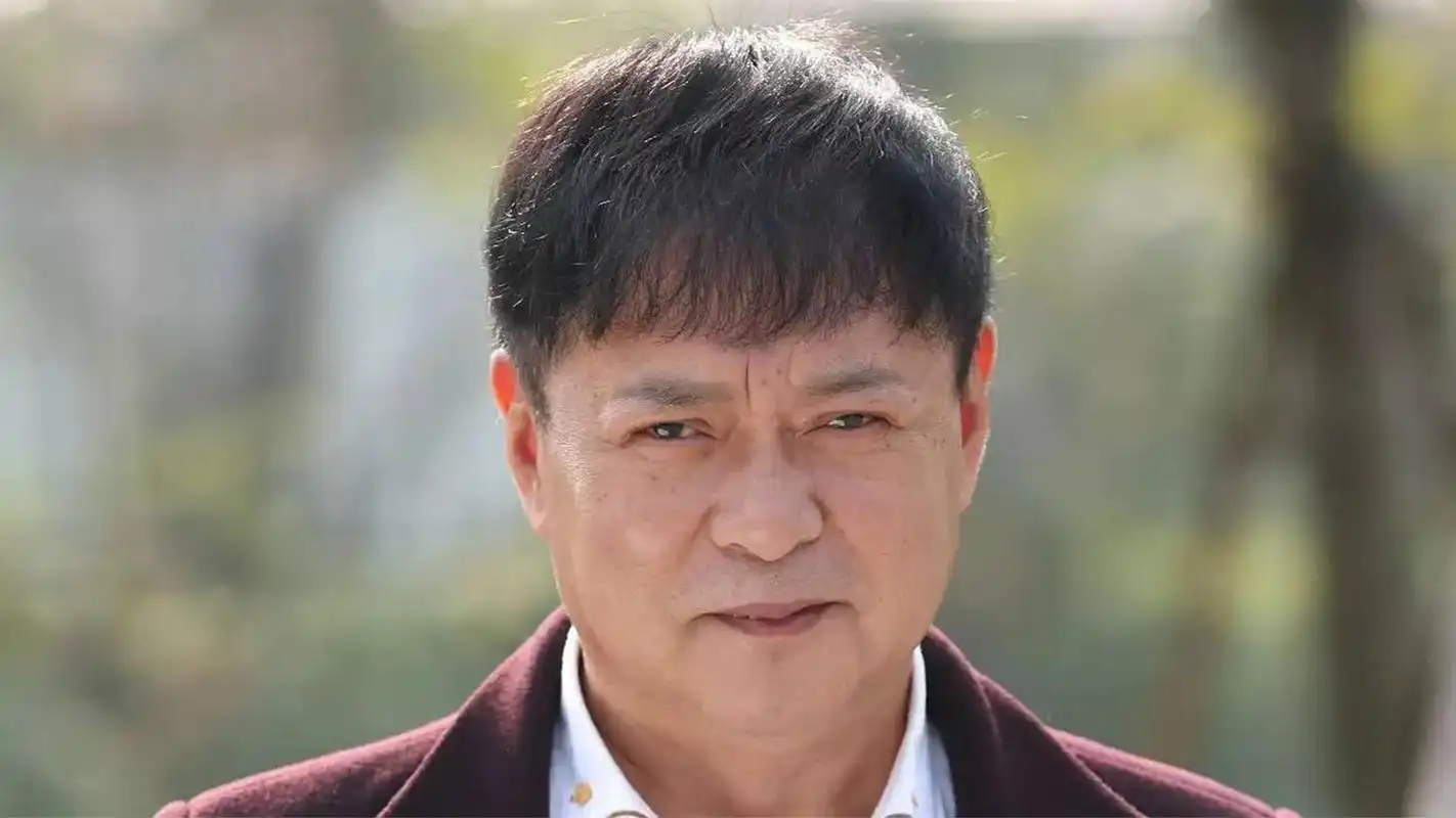 "囚歌王子"迟志强:21岁犯罪入狱,出狱后却和妻子相伴34年