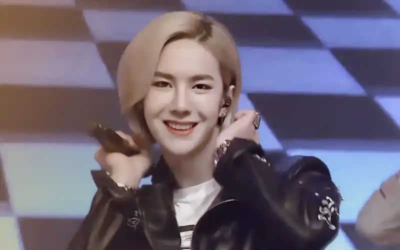 【王一博】白牡丹混剪丨00falling in love03不齐全打歌舞台混剪