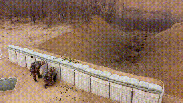 新兵首次实弹投掷,都有些啥心情?_手榴弹_训练_组织