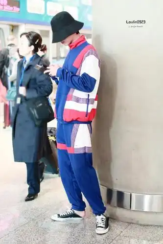 奶罐赖冠霖,爹系爱豆,来日可期