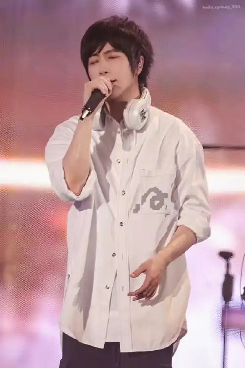 五月天五人同时开唱