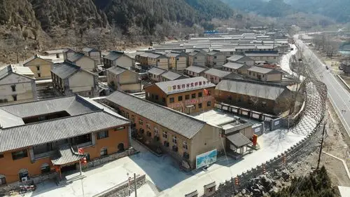 范世辉 摄这是4月29日拍摄的河北省阜平县骆驼湾村一景