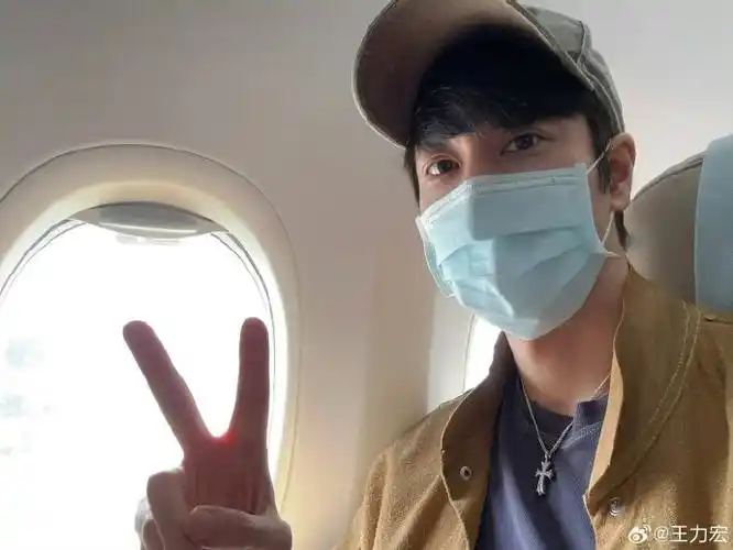 王力宏三亚plog##王力宏和爸爸妈妈去三亚