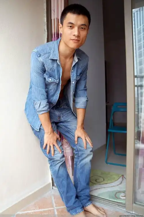 隔壁男孩生活照 真实质朴很清新————@帅警超人@ - 帅警超人 - 帅