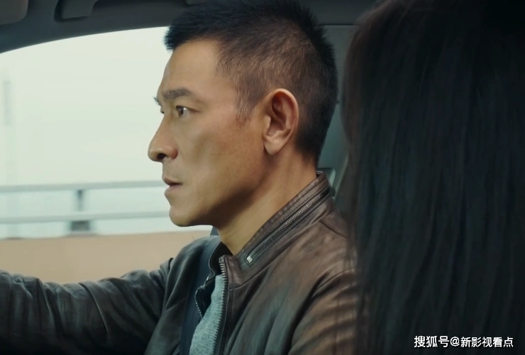 拆弹专家2票房达到1313亿超过扫毒2最佳港片应有的成就