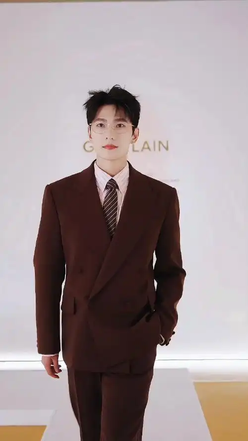 杨洋法国娇兰全球代言人##杨洋