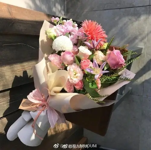 心情不好的时候,收到一束花原来可以开心很多