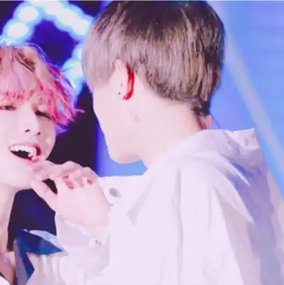 朱正廷黄明昊贾正情头 by沈梵