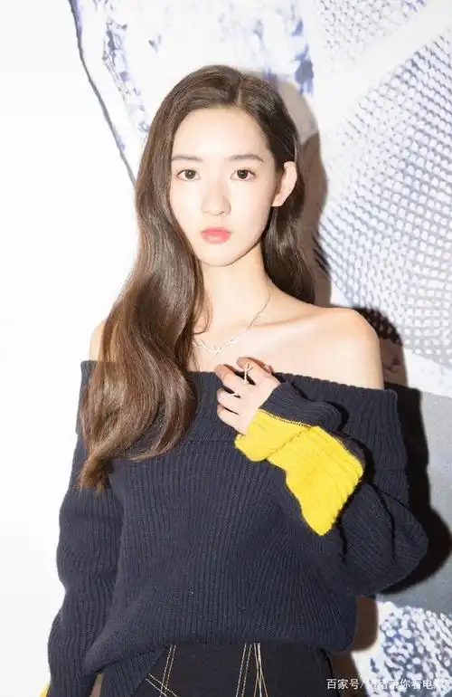 王玉雯:清新靓丽,楚楚动人