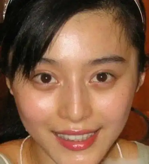 目前见过的女明星中素颜最好看的颜值太能打