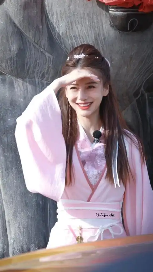 angelababy超话#奔跑吧路透#200520° 奔跑吧录制古装仙女也是甜甜的