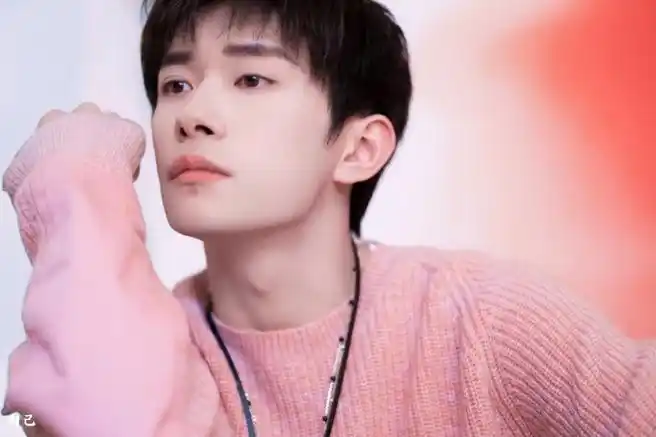 好美的眼睛06我必须单独发#易烊千玺分享试听音频##易烊千玺4%vol的