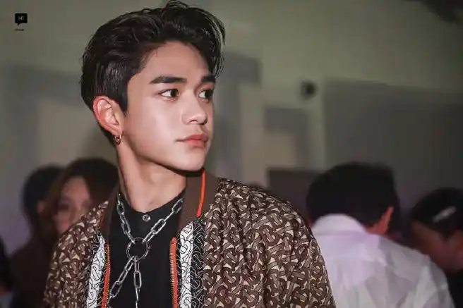 黄旭熙##黄旭熙舞台王者