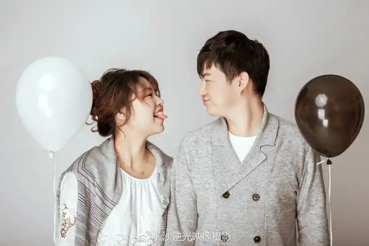 白色情人节这才叫做情侣照你那只能叫合影