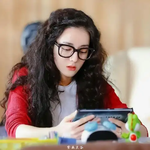 迪丽热巴漂亮的李慧珍