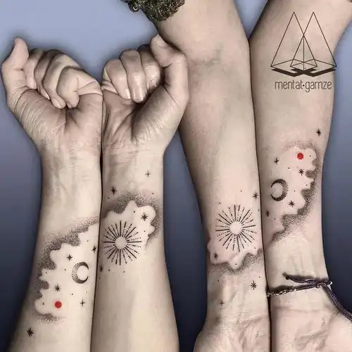 9张清新脱俗的情侣纹身图片