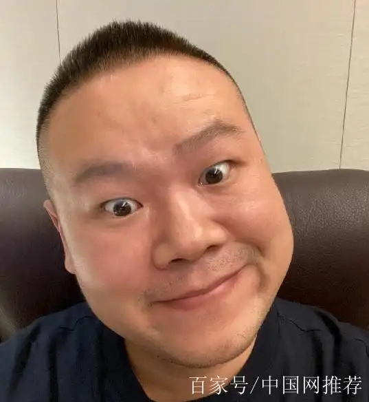 岳云鹏问哪年才流行大饼子脸,老婆郑敏回复:猴年马月