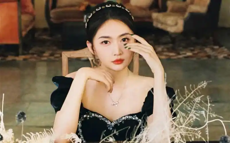 这是谁家的美女,姐姐好好看.是配音演员段艺璇哦(≧63≦)