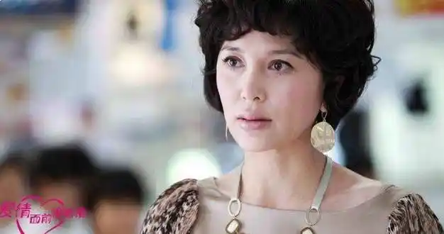 刘谌的女子,邓艾偷渡阴平之后,大军直逼成都,刘婵与众大臣主张投降