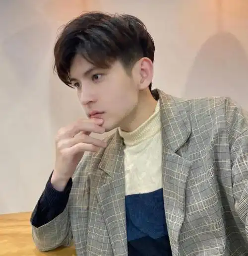 男生留什么发型好看今春流行这8款男生发型