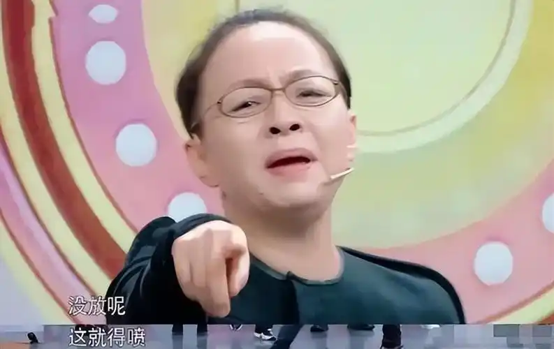 回顾62岁宋丹丹近照头发稀疏唇色苍白与当初的白云不一样了