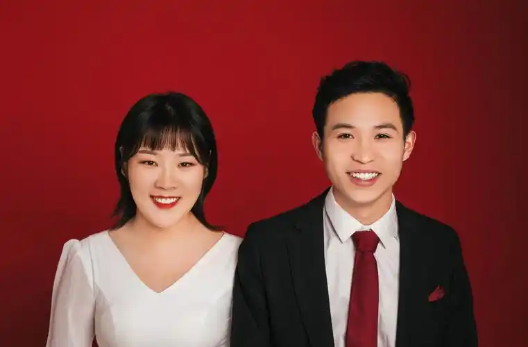 结婚登记照 含服装化妆造型