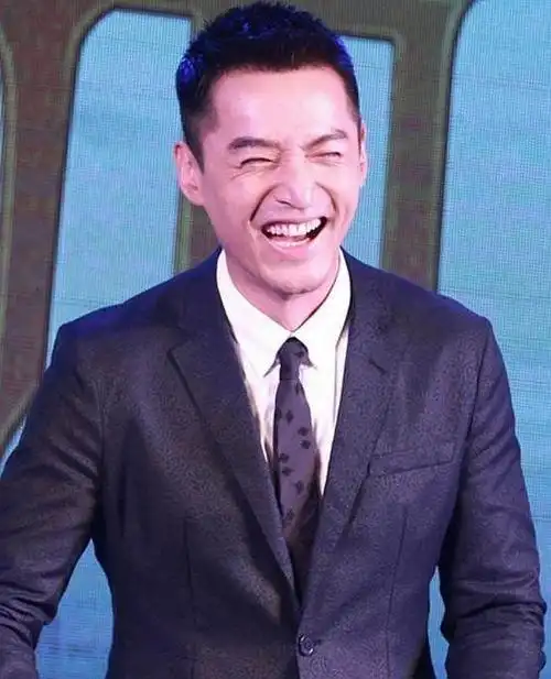 开心一下,看一下笑崩了的男明星