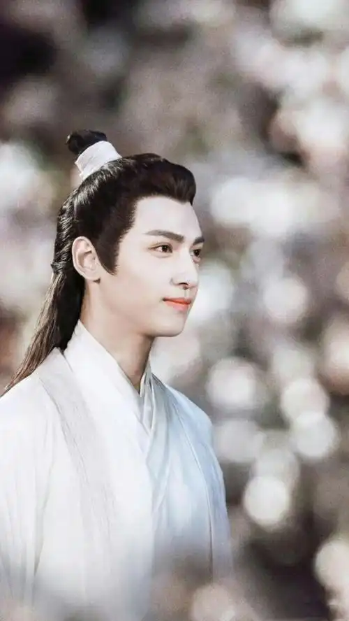 最帅古装男星润玉眉目清雅,陆绎高冷深情,妖帝邪魅深情小众男神