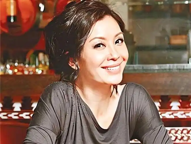 回顾演员伍咏薇:结婚13天丈夫去世,21岁成寡妇,如今她还好吗?