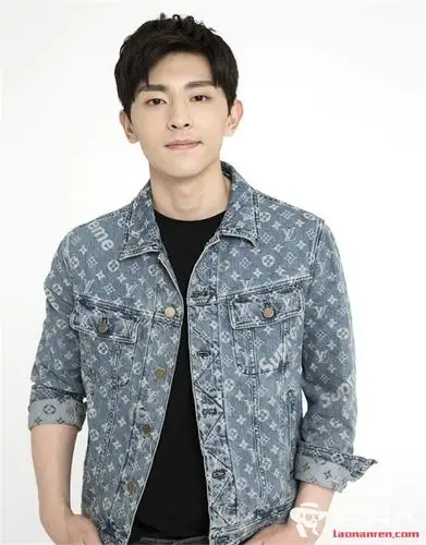 分手原因疑似女方有了新对象 邓伦金晨分手了吗