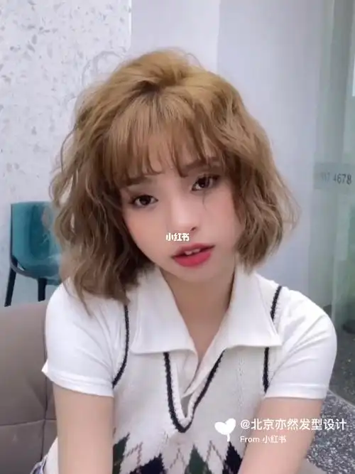 烫一次就爱上的短发蛋卷头蓬松高级显发量