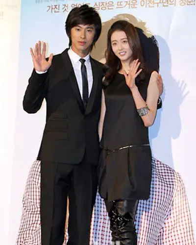 图高雅拉男友是谁曝其与郑允浩金钟国传绯闻