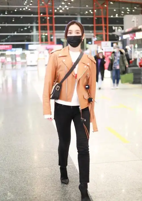 机车服装搭配图片女(谁说夏天不能穿皮夹克) - 赤虎壹号