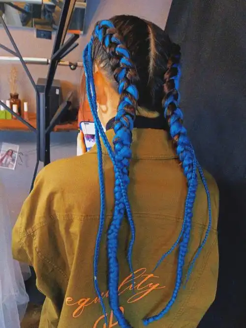 编发  #沈阳脏辫  #脏脏辫  #脏辫  #拳击辫  #美式脏辫  #减龄拳击