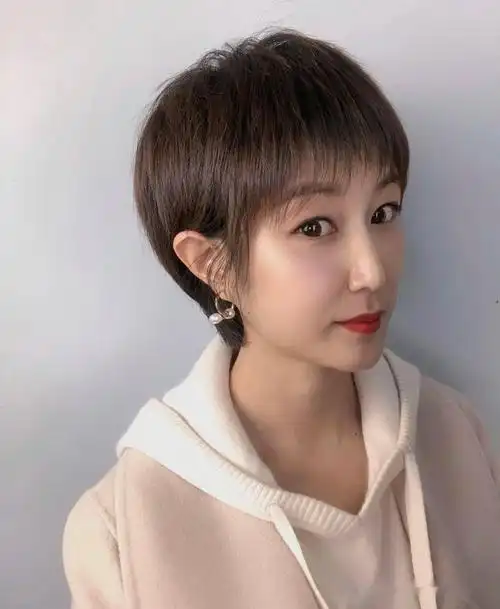 30款露耳超短发