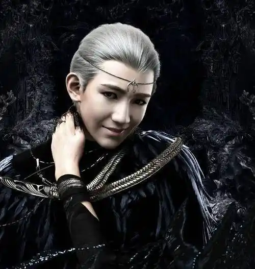 原创原创冷血狂宴发王俊凯王源聊天记录内容笑翻却独缺易烊千玺