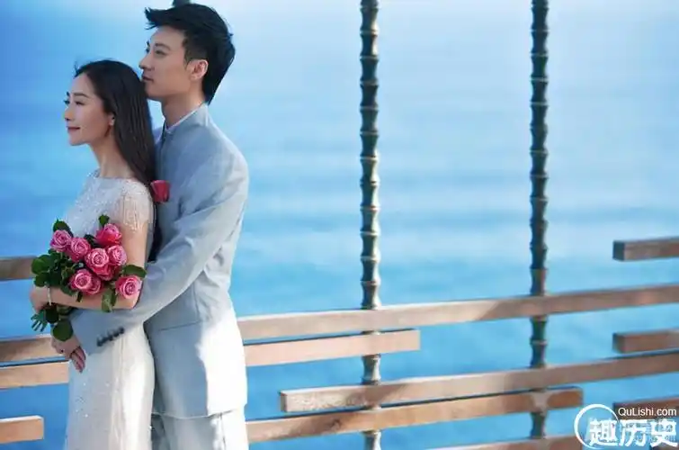 何建泽陶昕然高难度倒立花式亲吻绝美婚照曝光48